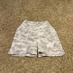 Alphalete camo shorts
